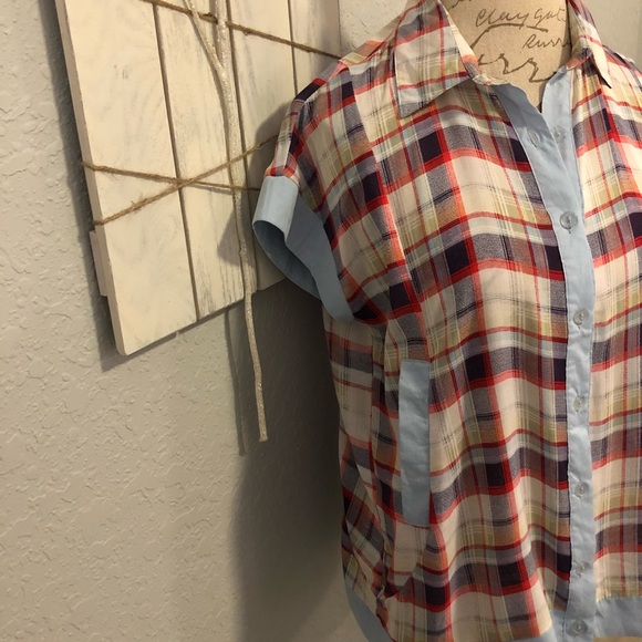 1[Uno Core] Short sleeved plaid blouse w pockets - Picture 2 of 7